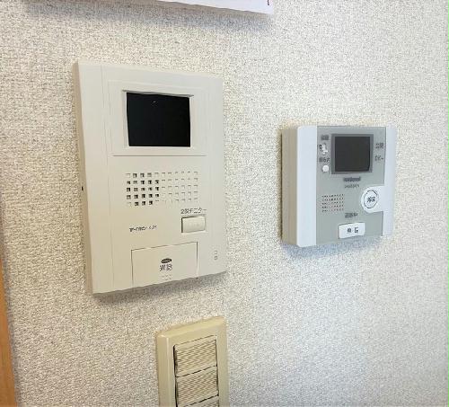 セキュリティ　モニター付きインターホン
