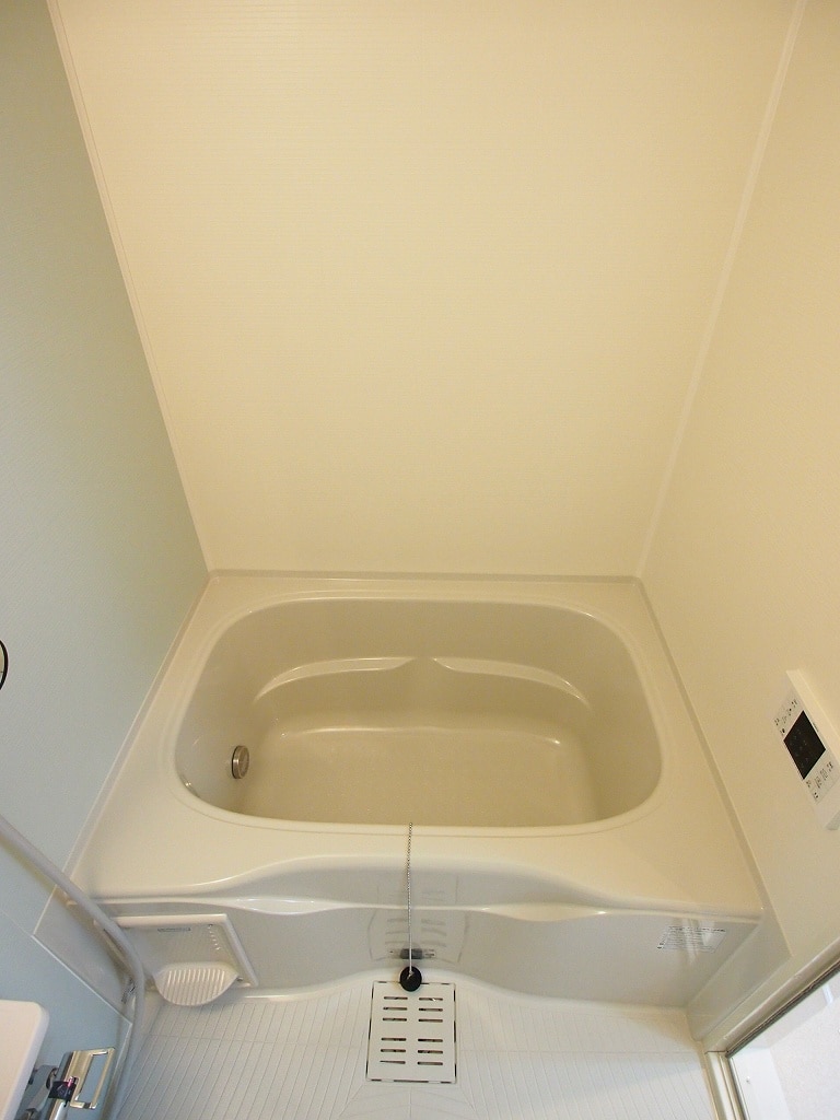 バス・シャワールーム　お風呂で日々の疲れを落としましょう