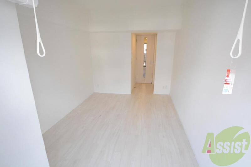 居室・リビング　キレイな内装ですよ。