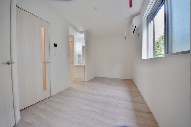 居室・リビング　★明るい居室★