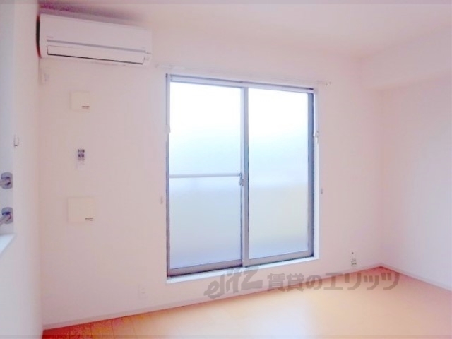 居室・リビング　築浅のきれいなお部屋です。