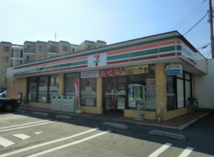 コンビニ　セブンイレブン 横浜さちが丘店（コンビニ）まで481m