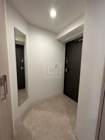 玄関　La Douceur谷町（ラ・ドゥセール谷町）　玄関