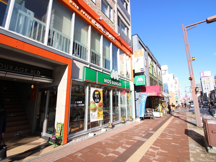 飲食店　モスバーガー（飲食店）まで730m