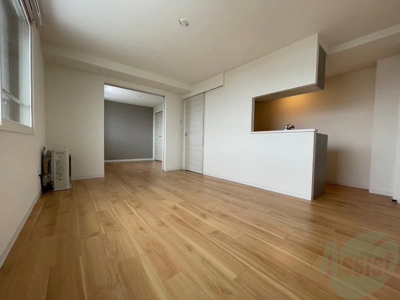 居室・リビング　広くてキレイなお部屋が広がっていて、充実した生活が送れそう。