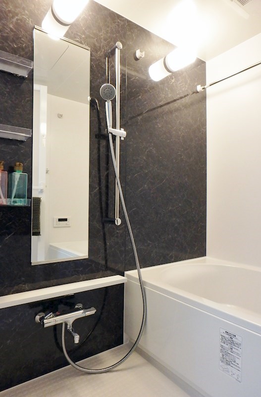 バス・シャワールーム　浴室