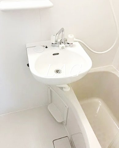 洗面設備　洗面台です。