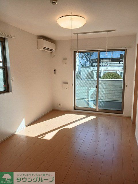 居室・リビング　★お問い合わせはタウンハウジング聖蹟桜ヶ丘店まで★