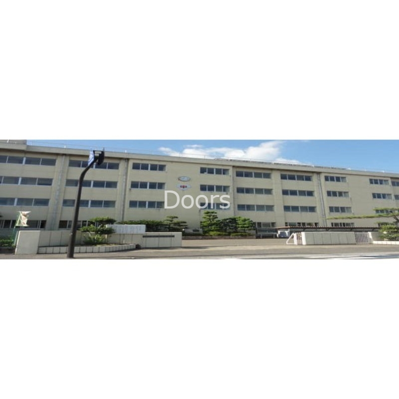 中学校　岡山市立芳田中学校（中学校）まで714m