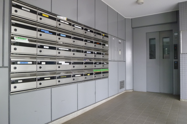 ロビー　★集合ポスト＆エレベーター★