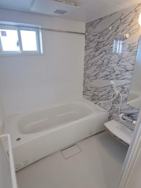 バス・シャワールーム　浴室