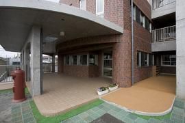 幼稚園・保育園　きし保育園（幼稚園・保育園）まで317m