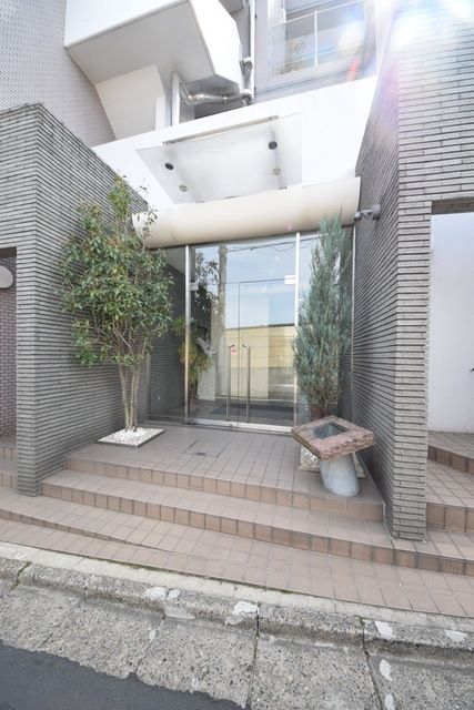 エントランス　☆お問い合わせはお早めに☆