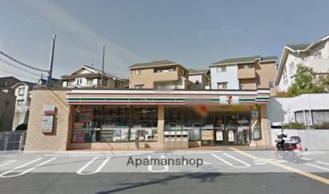 コンビニ　セブンイレブン（コンビニ）まで502m