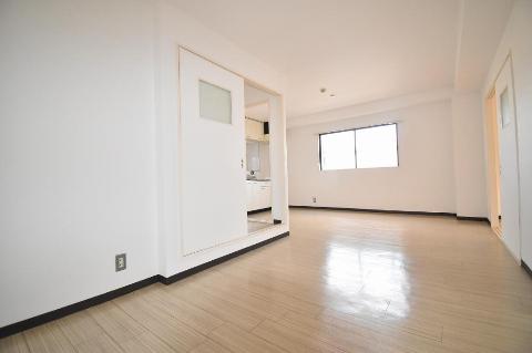 居室・リビング　リビング