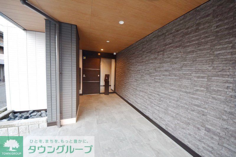 エントランス　エントランス