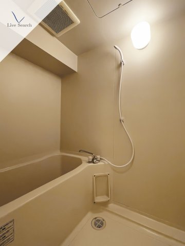 バス・シャワールーム　お風呂です