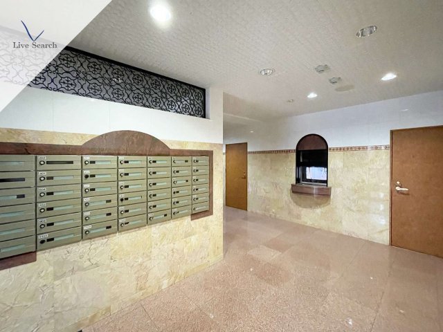 ロビー　建物の内部です