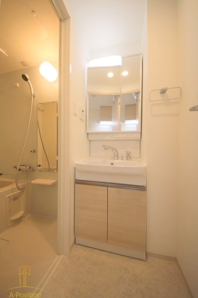 洗面設備　Alivis福島海老江