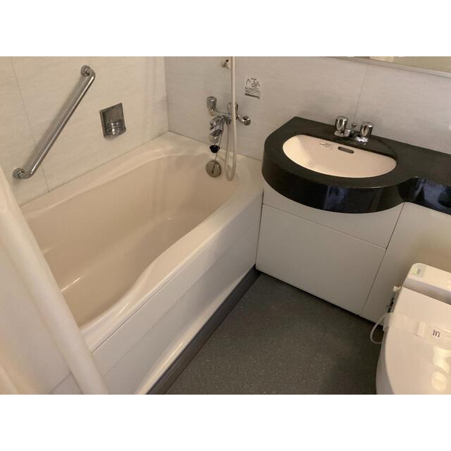 バス・シャワールーム　落ち着いた空間のお風呂です