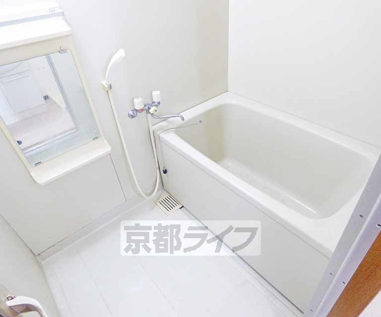 バス・シャワールーム　浴室です。