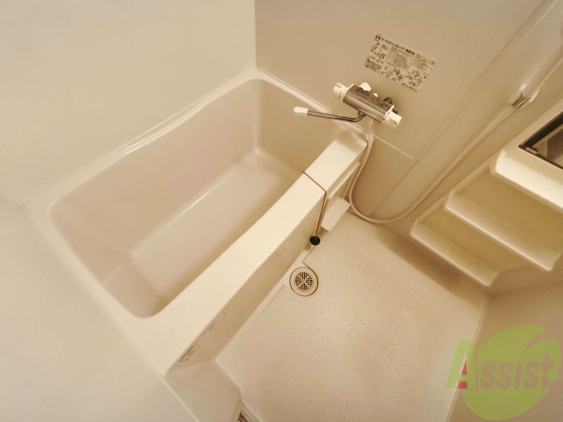 バス・シャワールーム　お風呂です。ゆっくりお風呂につかるのも体に良いですね～