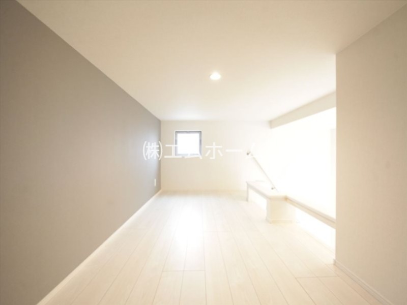 その他部屋・スペース　ロフト5.6帖（収納にも寝室にも使えます）