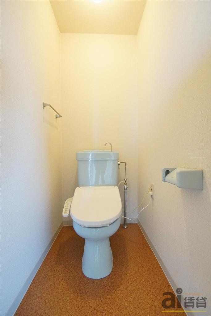 トイレ　※別号室写真です