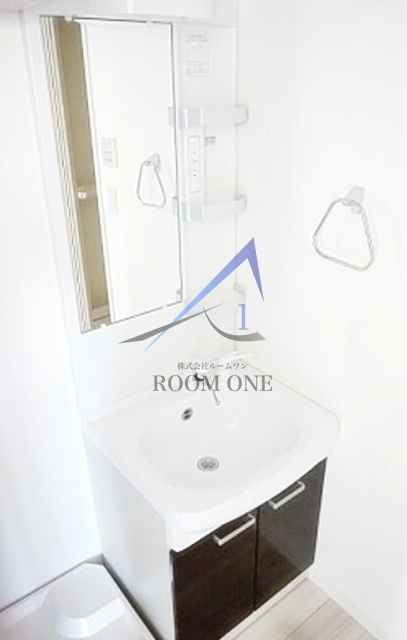 洗面設備　洗面台です。