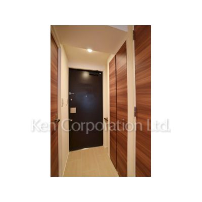 玄関　同タイプ2階のお部屋を撮影。仕様が異なることがあります。