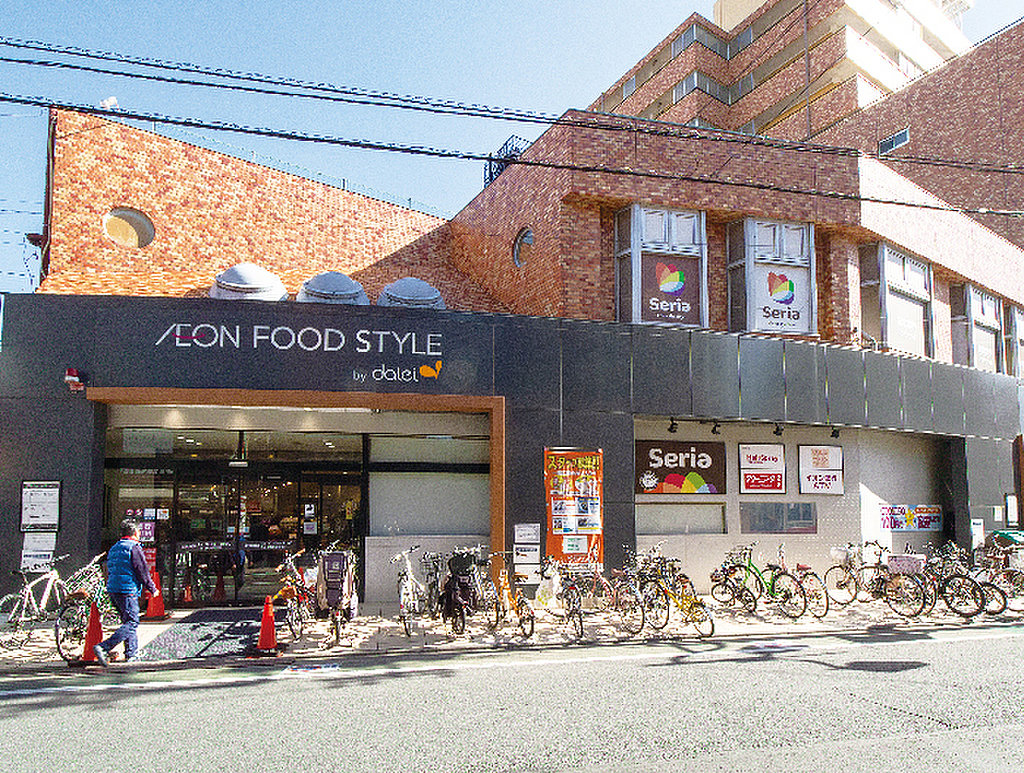 スーパー　ダイエー三軒茶屋店（スーパー）まで651m