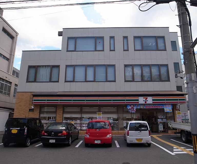 コンビニ　セブン-イレブン 京都阪急大宮駅南店（コンビニ）まで119m