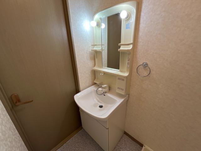 洗面設備　洗髪洗面化粧台