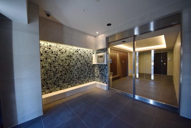 エントランス　オートロック完備