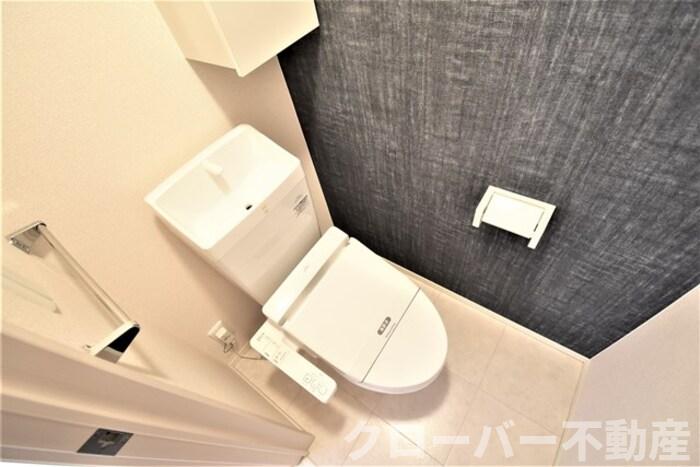 トイレ　温水洗浄暖房便座