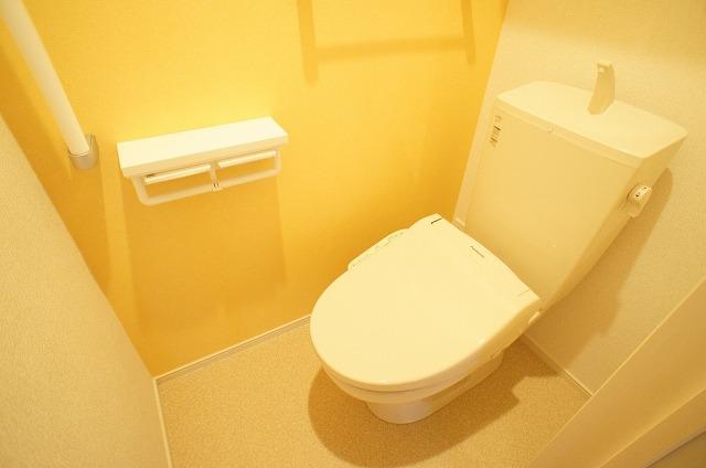 トイレ　ウォシュレット