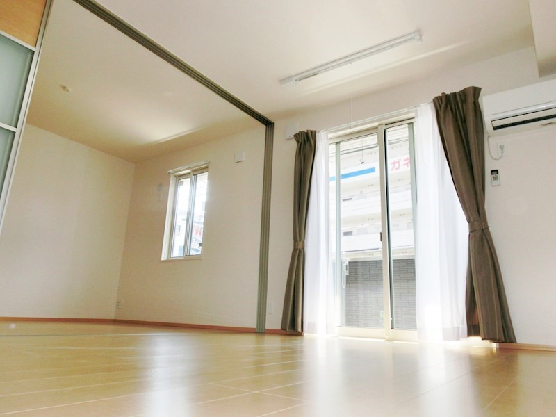 居室・リビング　別部屋写真