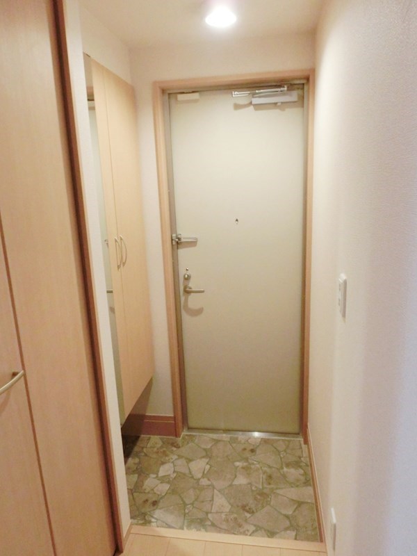 玄関　別部屋写真