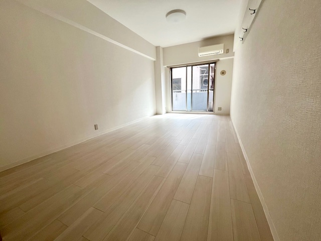 居室・リビング　約10帖のリビングのため広々と使えます！＊前回募集時