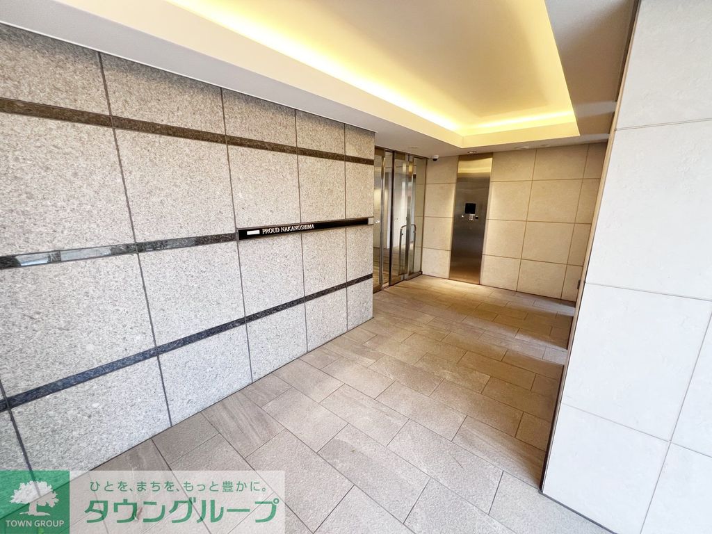 エントランス　エントランス