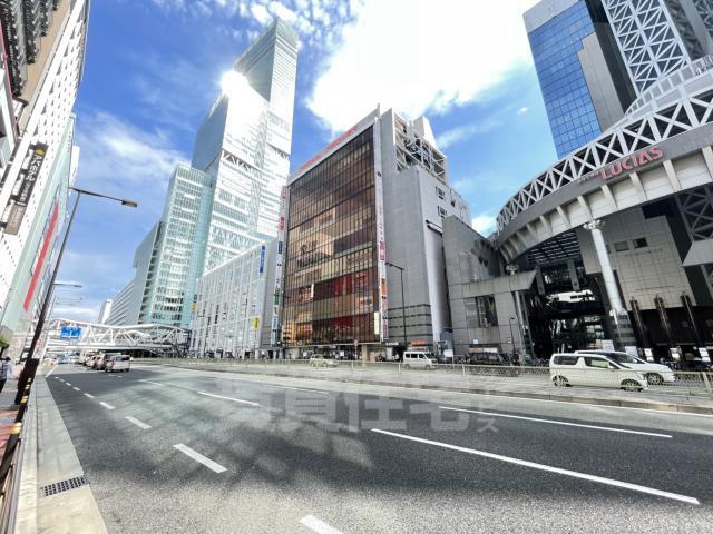 スーパー　きんえいアポロビル&あべのルシアス（スーパー）まで734m