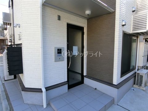 エントランス　オートロック付き