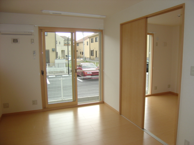 居室・リビング　※写真は別室