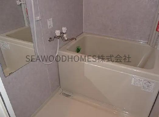 バス・シャワールーム　綺麗なお風呂場で日々の疲れをリフレッシュ。