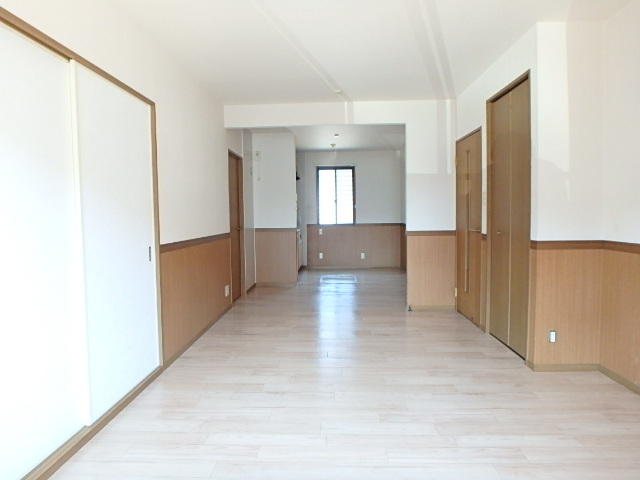 居室・リビング　図面と現状に相違がある場合には現状を優先