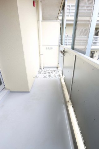 バルコニー　バルコニー付きで採光＆風通し良好！