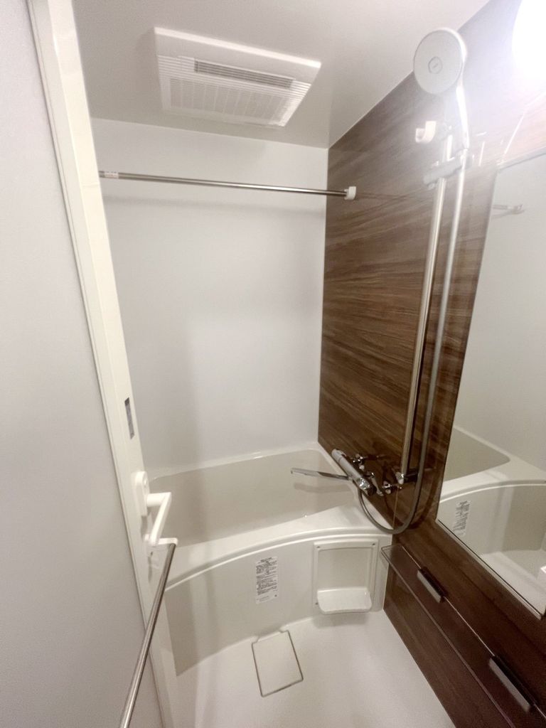 バス・シャワールーム　バス