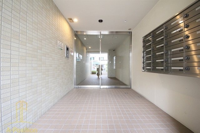 エントランス　デセンテ北梅田