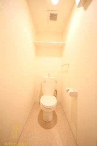 トイレ　デセンテ北梅田