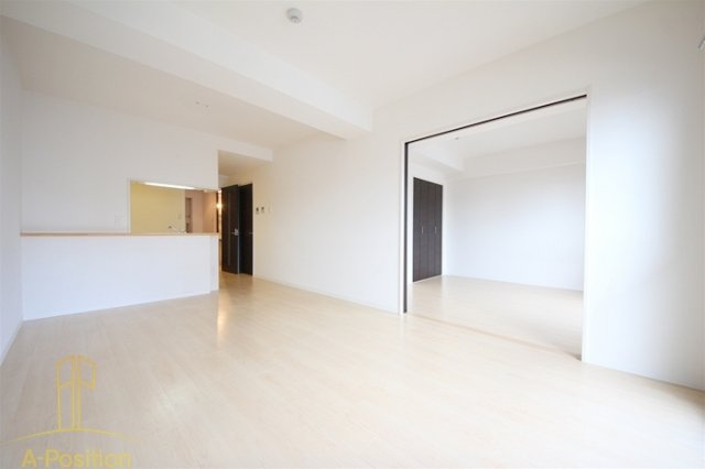 居室・リビング　デセンテ北梅田